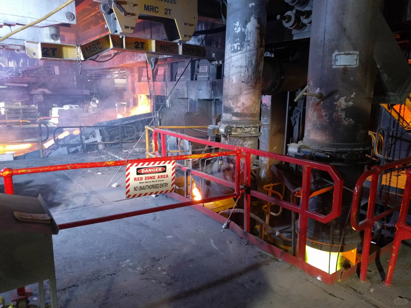 矿区纪实 | 铸造车间的震撼时刻⚙️