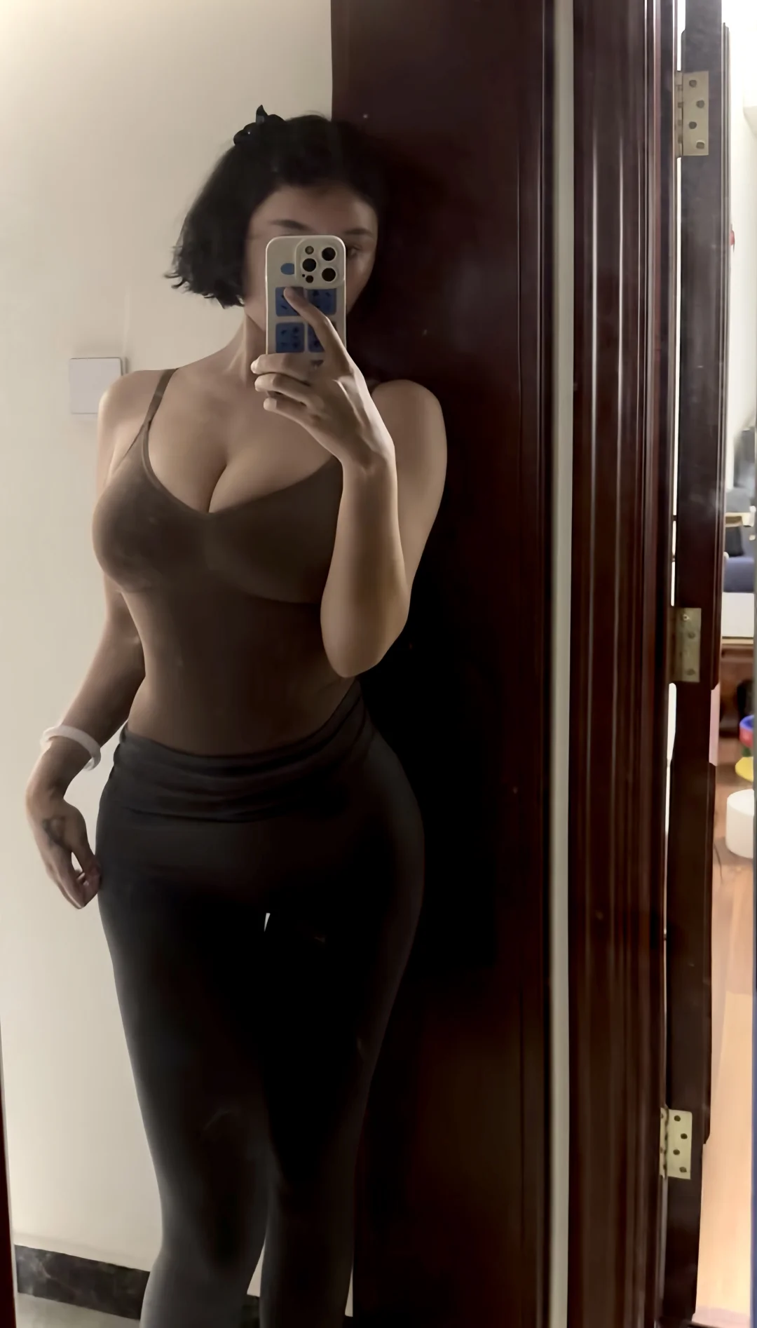 这衣服也太显身材了吧