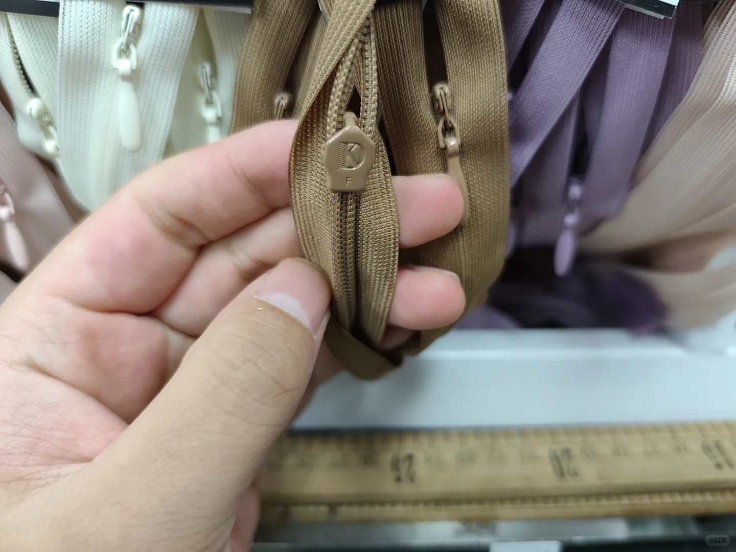 每日一个服装辅料小知识-隐拉