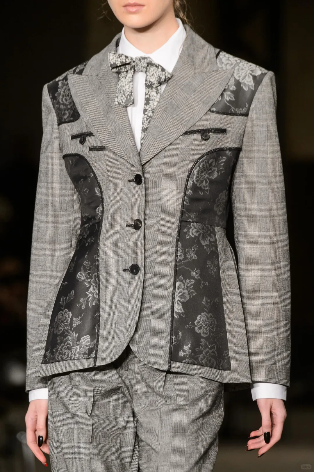 服装设计灵感—西装结构设计