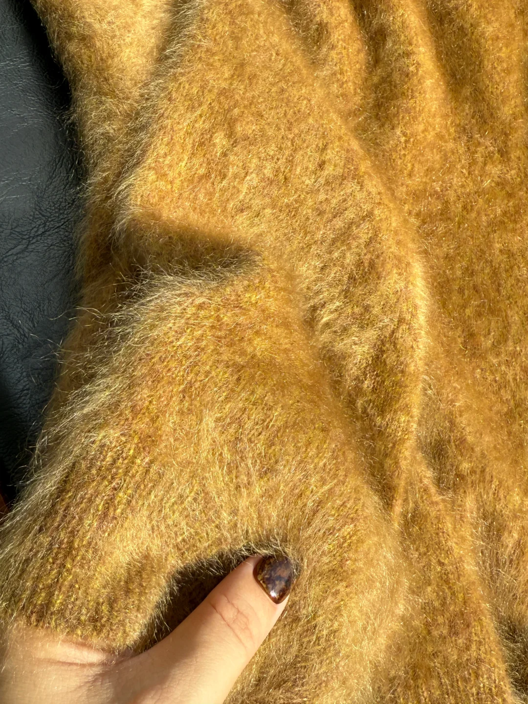 为什么羊绒拉绒都比较贵?