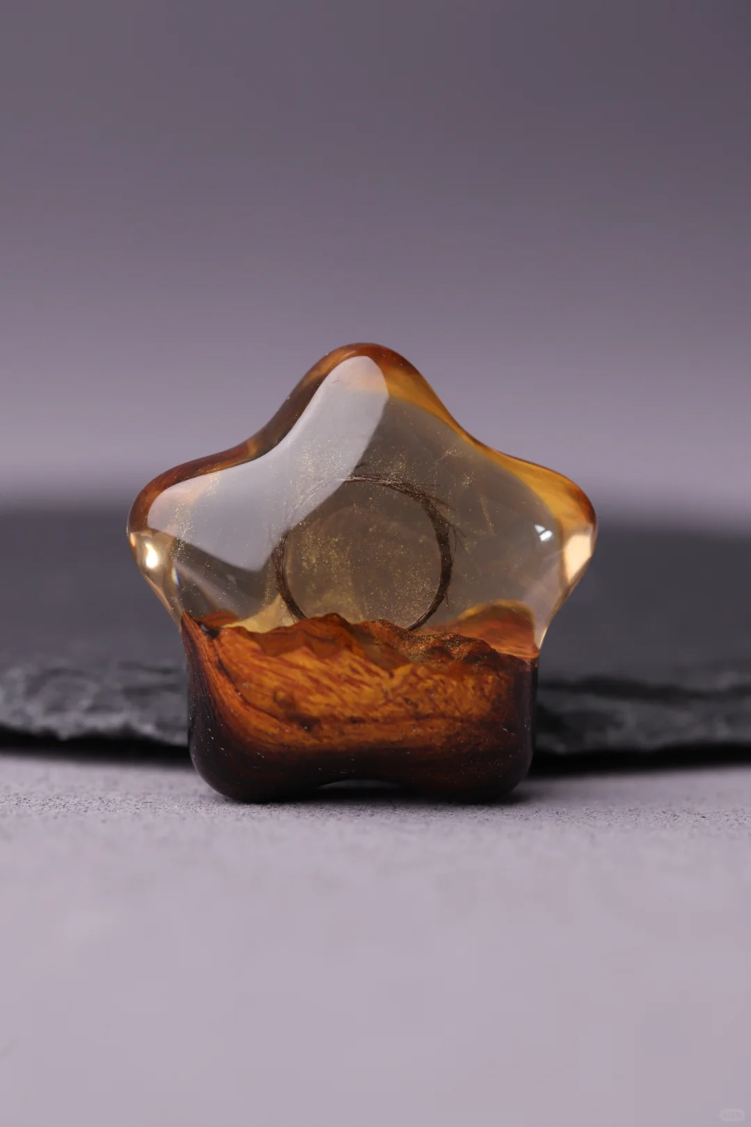 耗时36小时把宝宝胎发封存进一颗永恒琥珀星