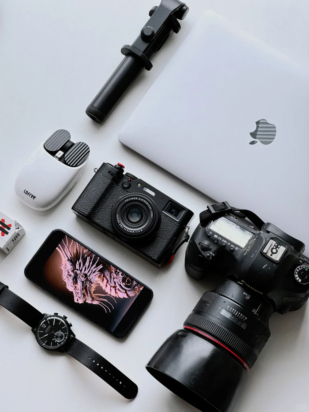 书桌日常｜氛围感数码桌搭布置好喜欢！