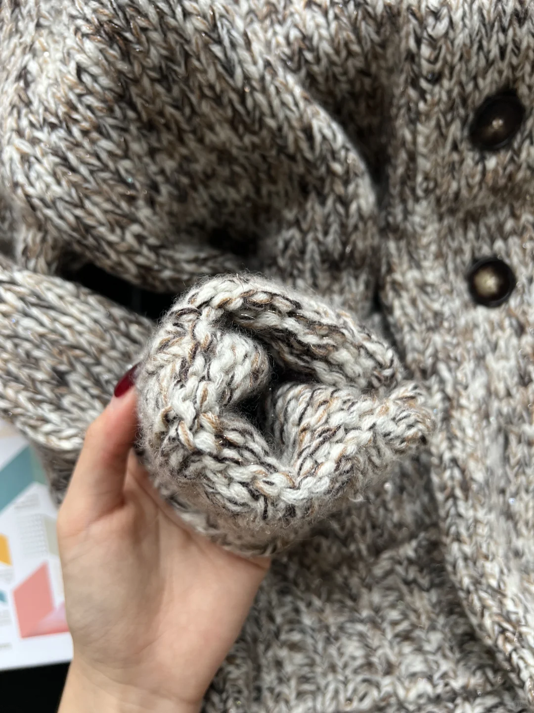 羊绒开衫和这个季节的适配度