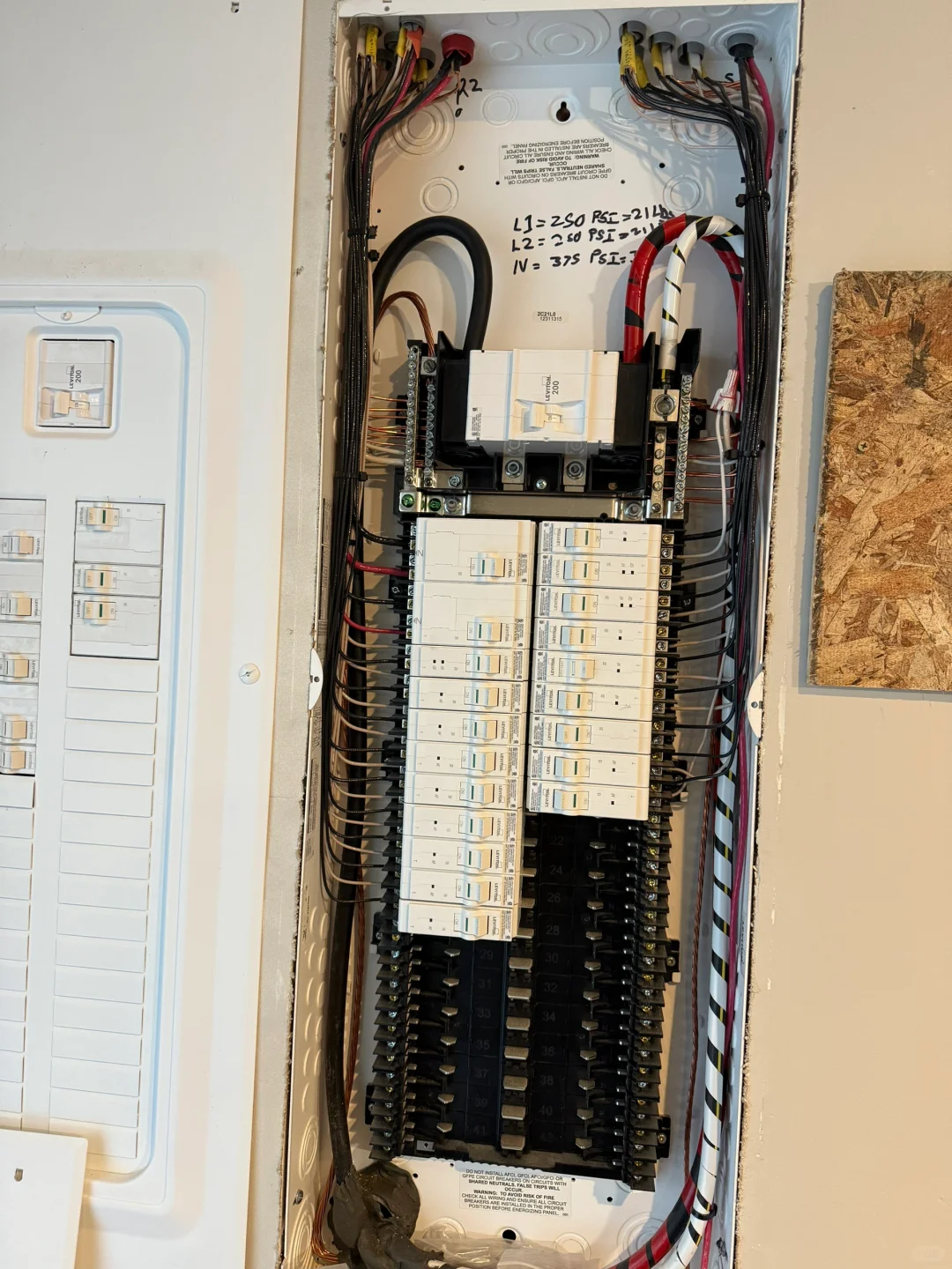 西雅图持证电工，注册电力承包商.