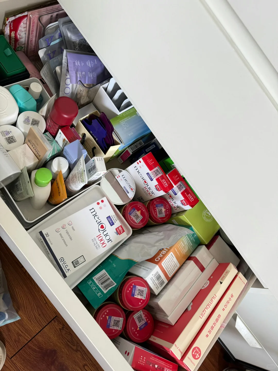 囤了一堆保健品