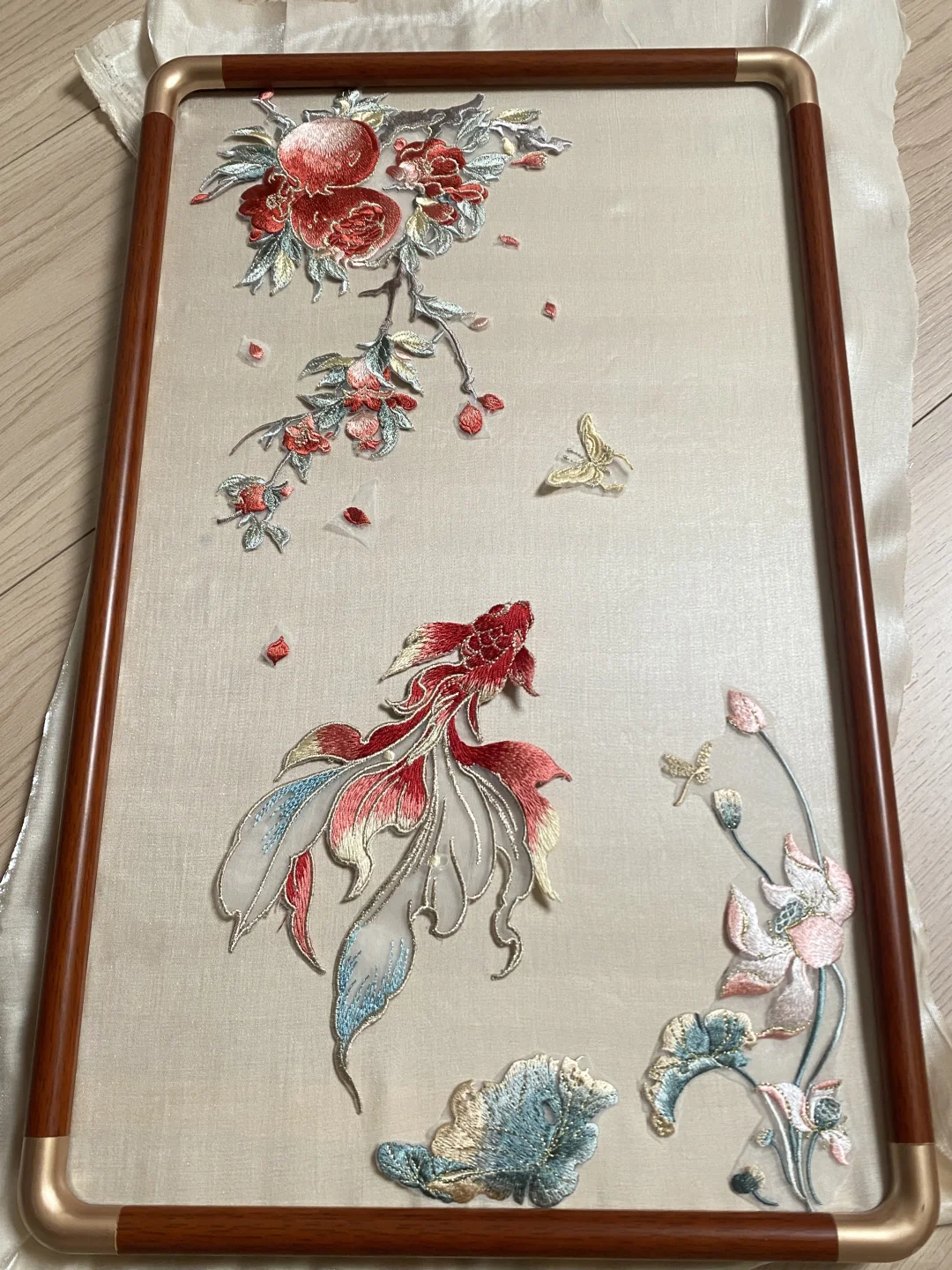 第一幅刺绣画来了呀