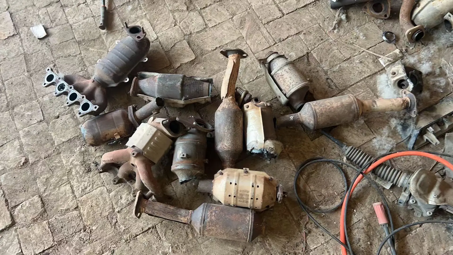 石家庄回收汽车旧件