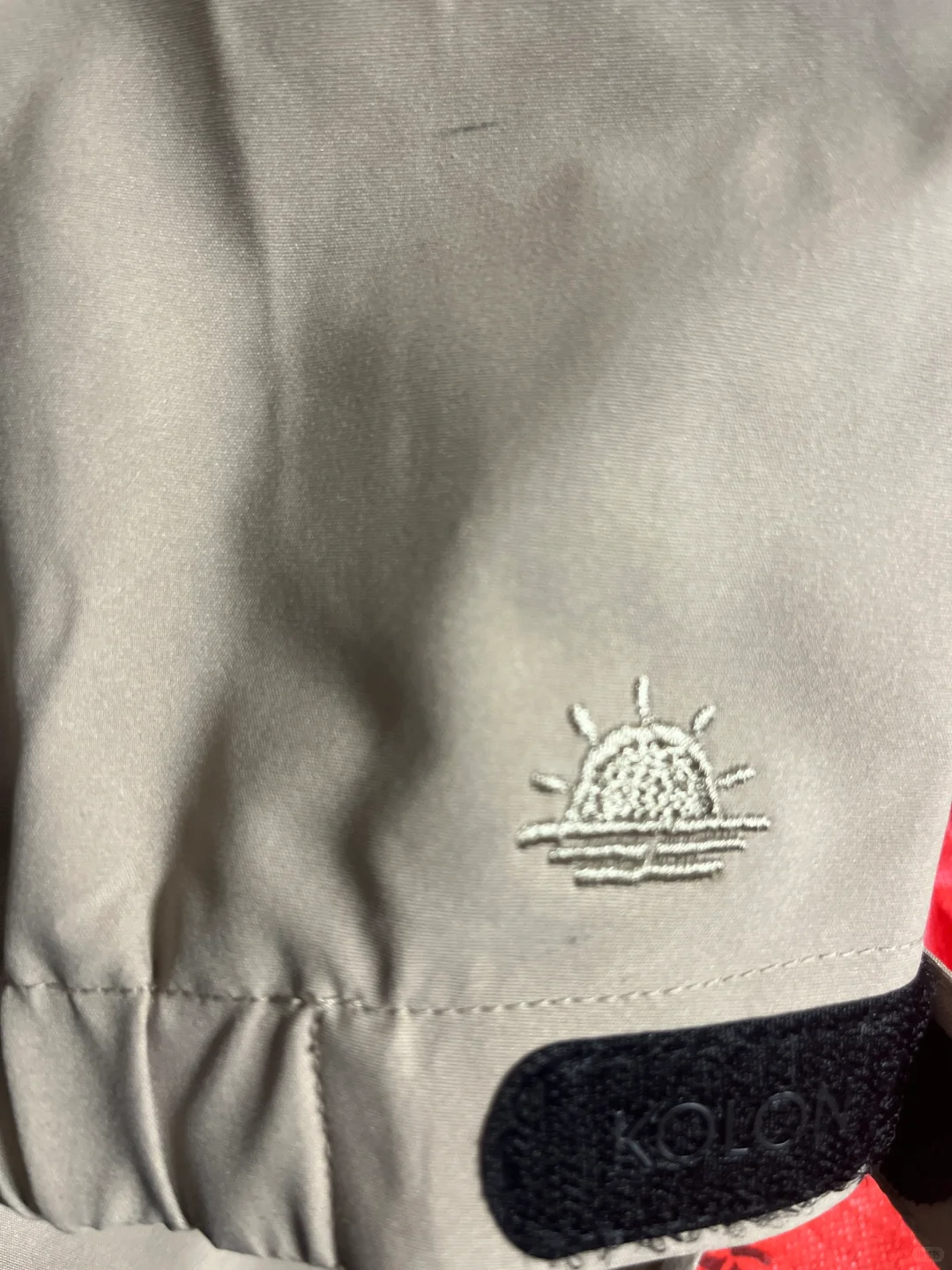 冲锋衣修补刺绣