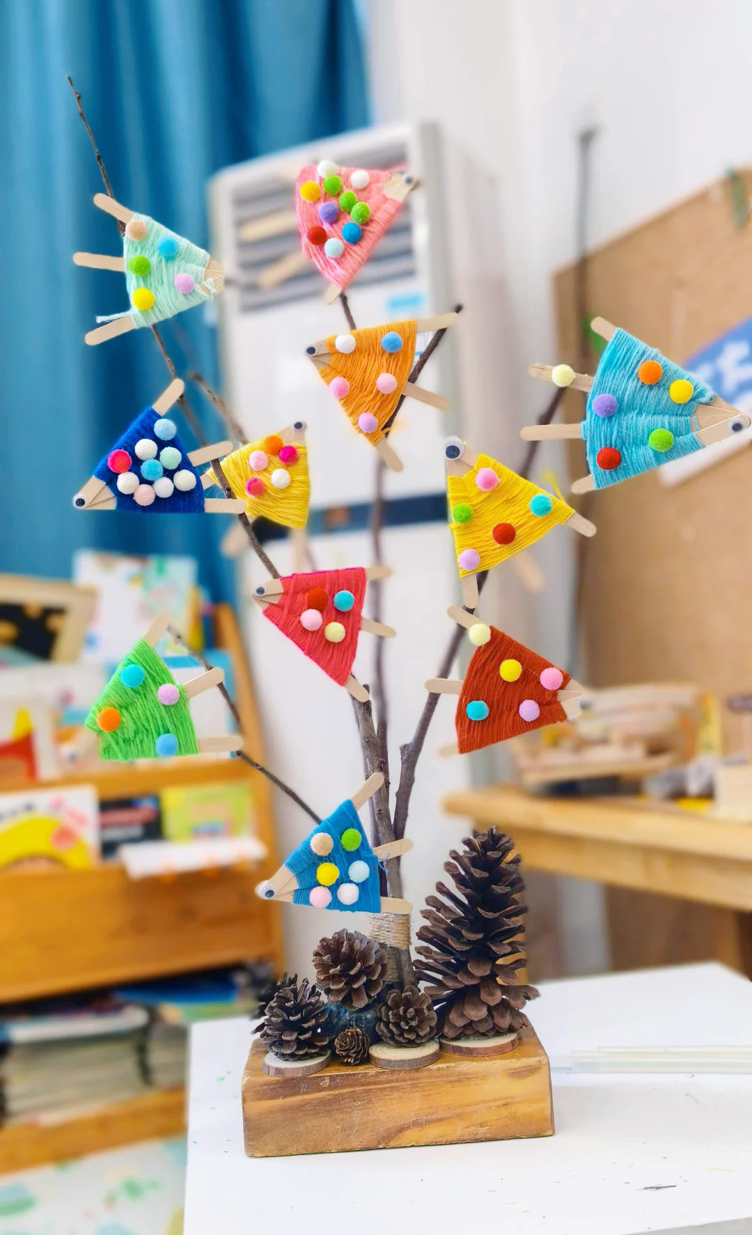 幼儿园编织环创/毛线?创意手工编织小鱼