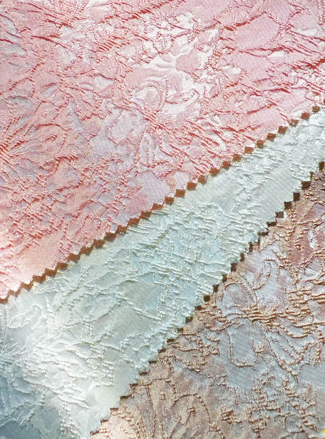 ????? 3D浮雕提花面料的高级叙事