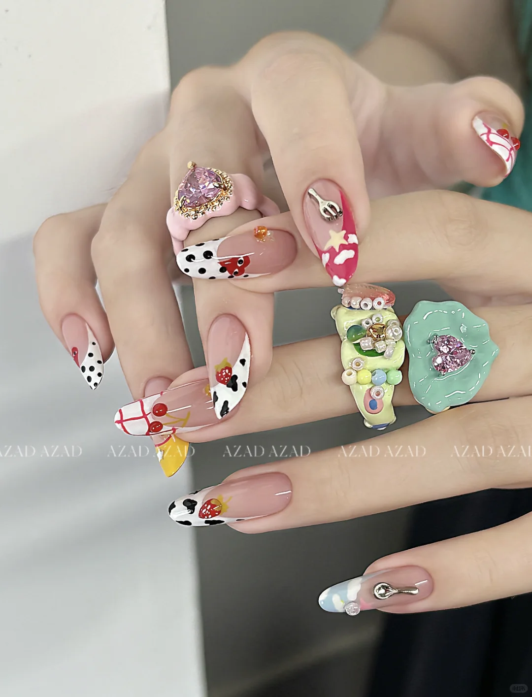 玩具总动员配色！夏日彩色美甲get ?