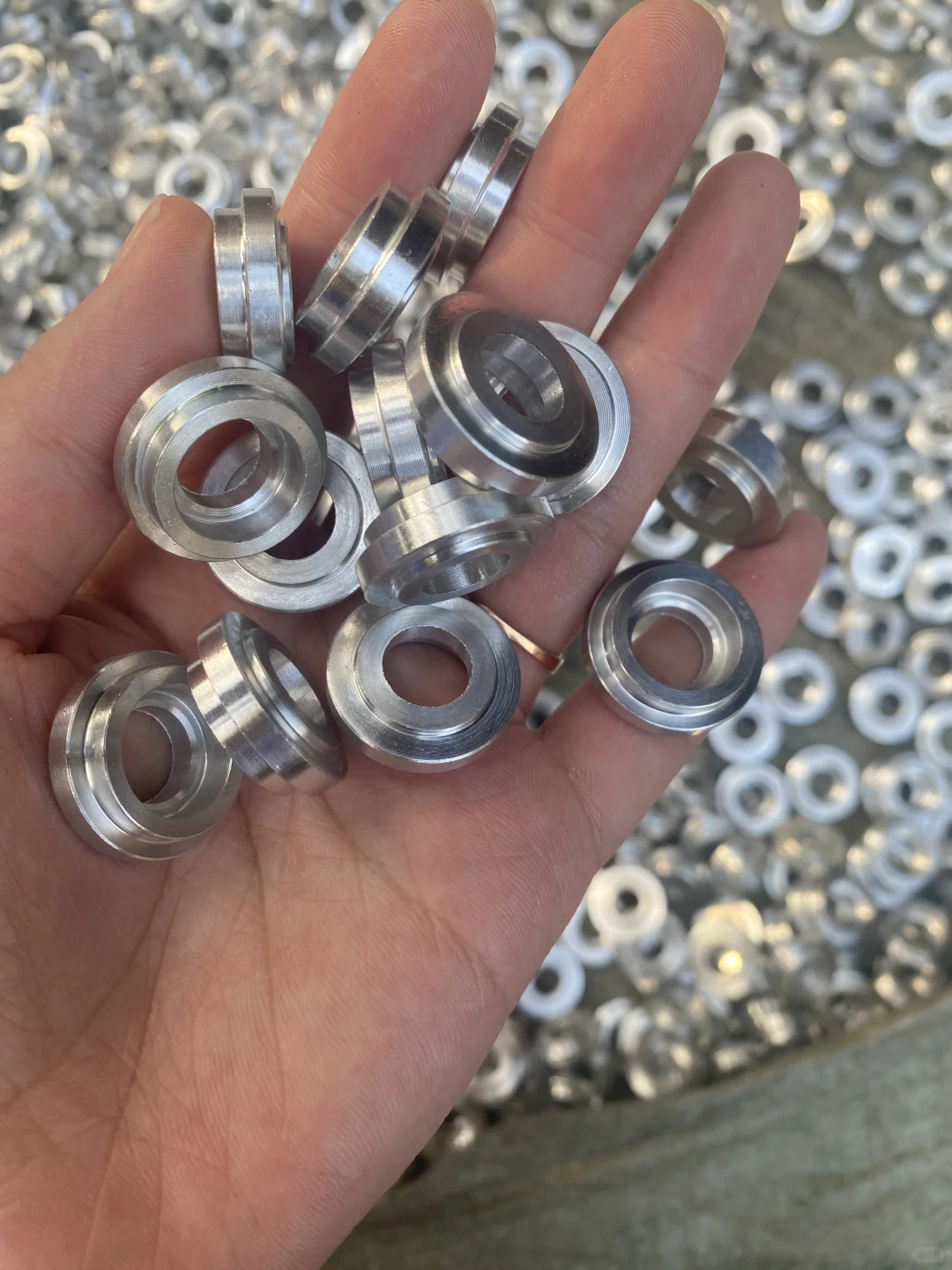 五金紧固件有哪些？