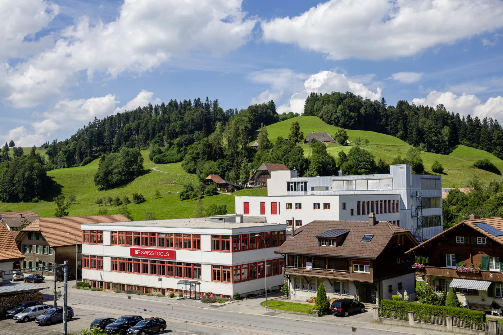 百年传承 | PB Swiss Tools 正式入驻小红书