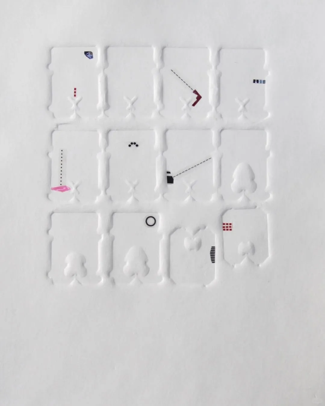 如何在海报中用好压印工艺|每日灵感分享