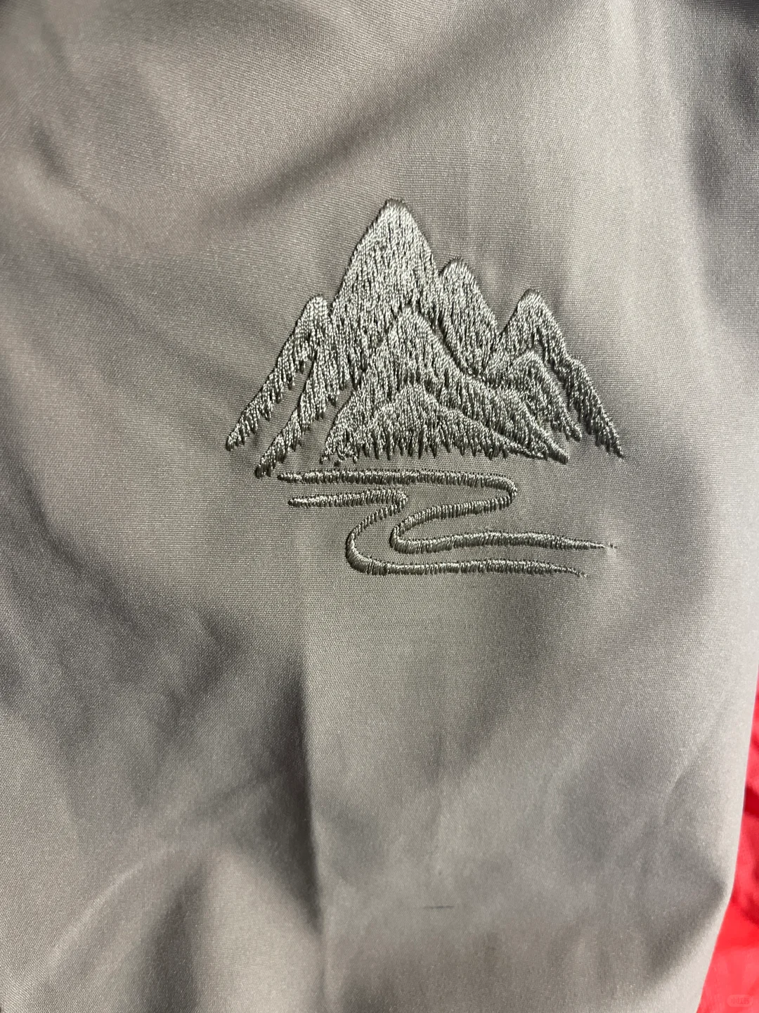 冲锋衣修补刺绣