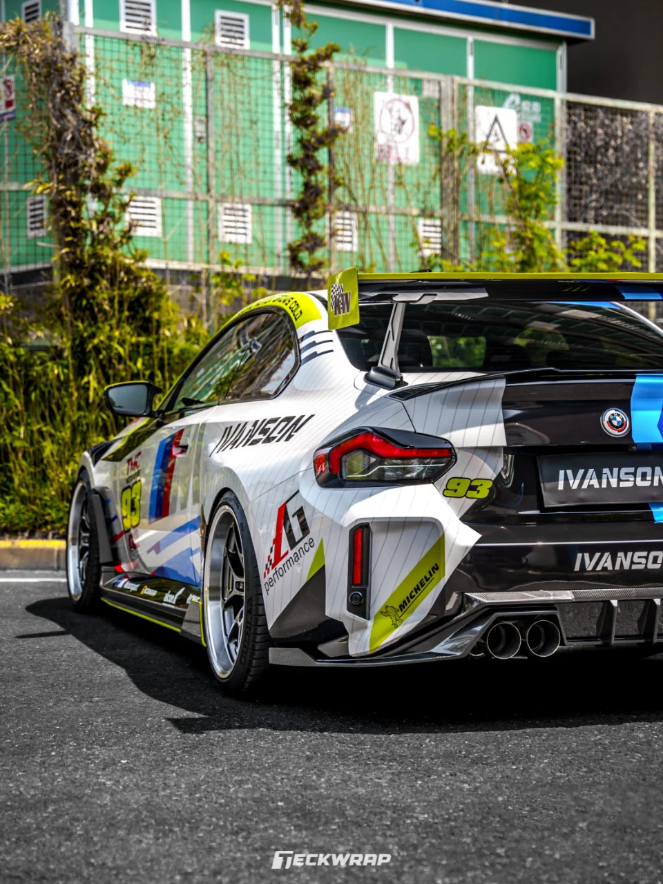 路上比它帅的大玩具应该不多吧