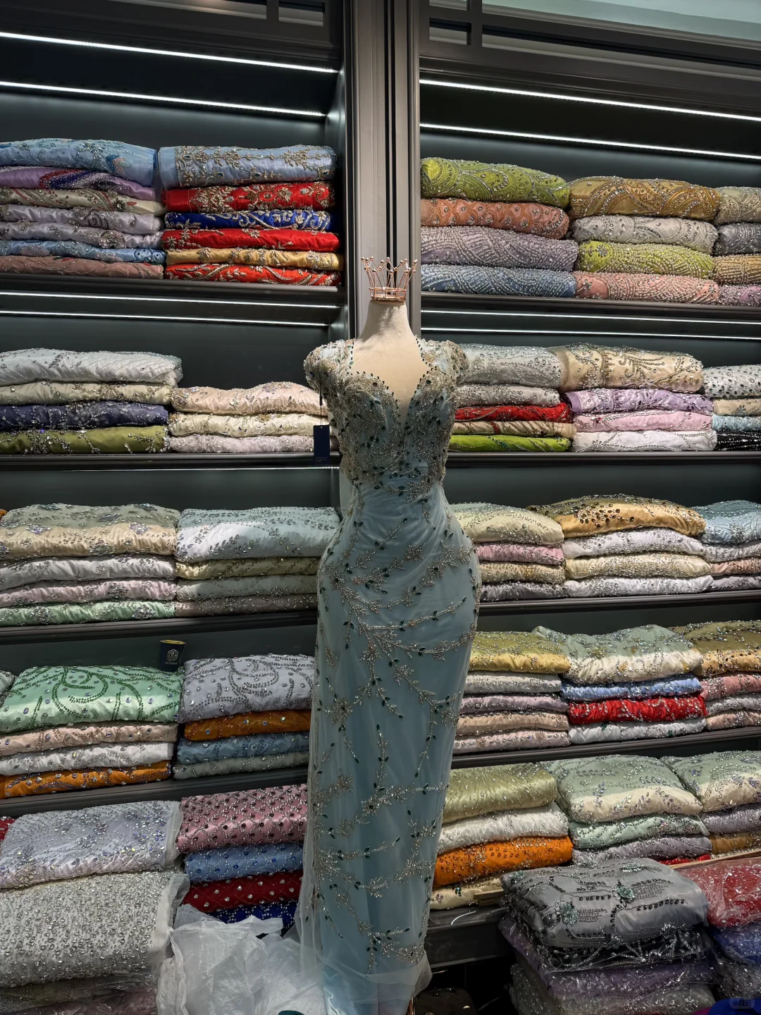 被一个博主种草了喀什这家面料店