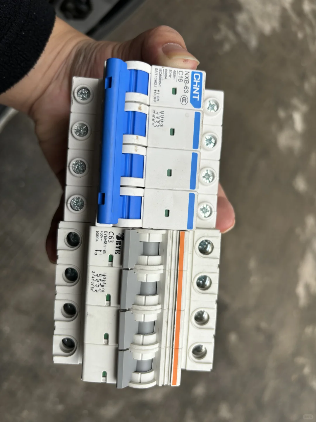 微型断路器对比