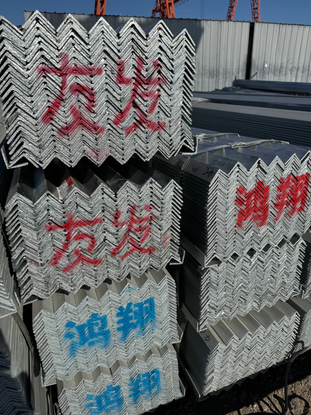 00后在北京做钢材