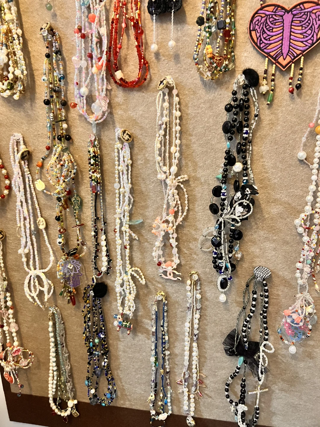 我的首饰墙弄好啦！展示我的作品吧