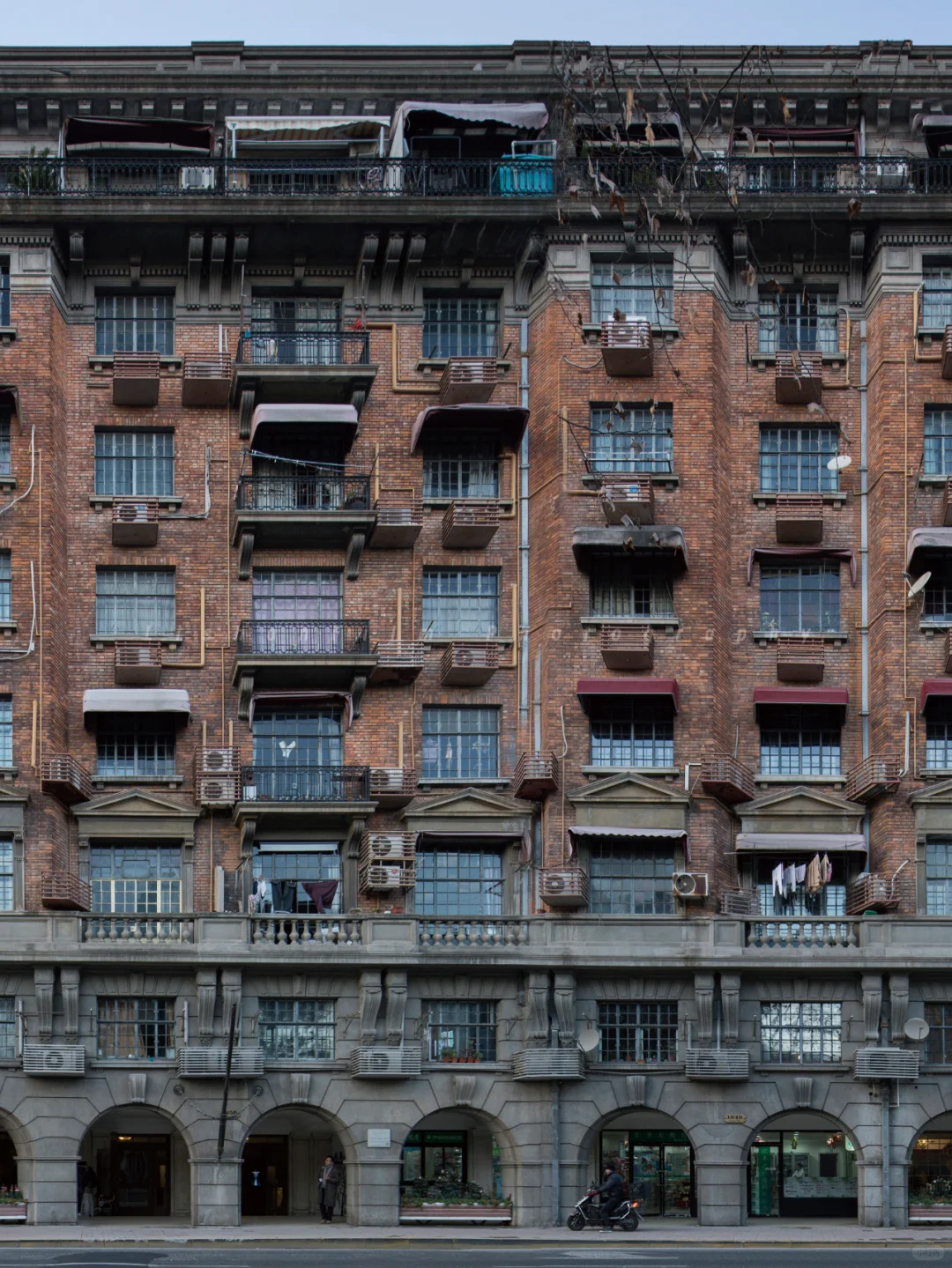 武康大楼的AB面