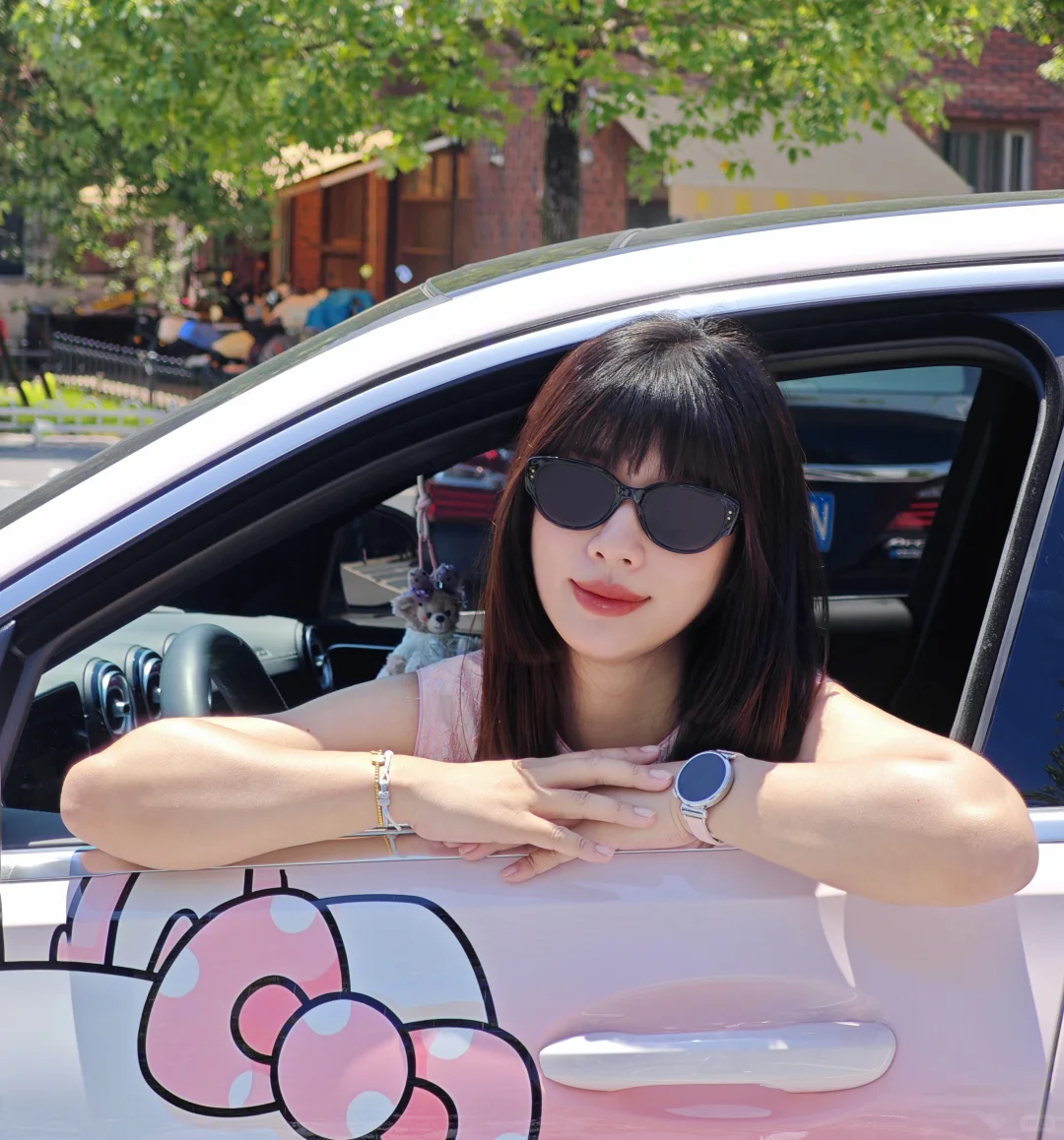 两年前贴了改色膜的奔驰C现在怎么样了