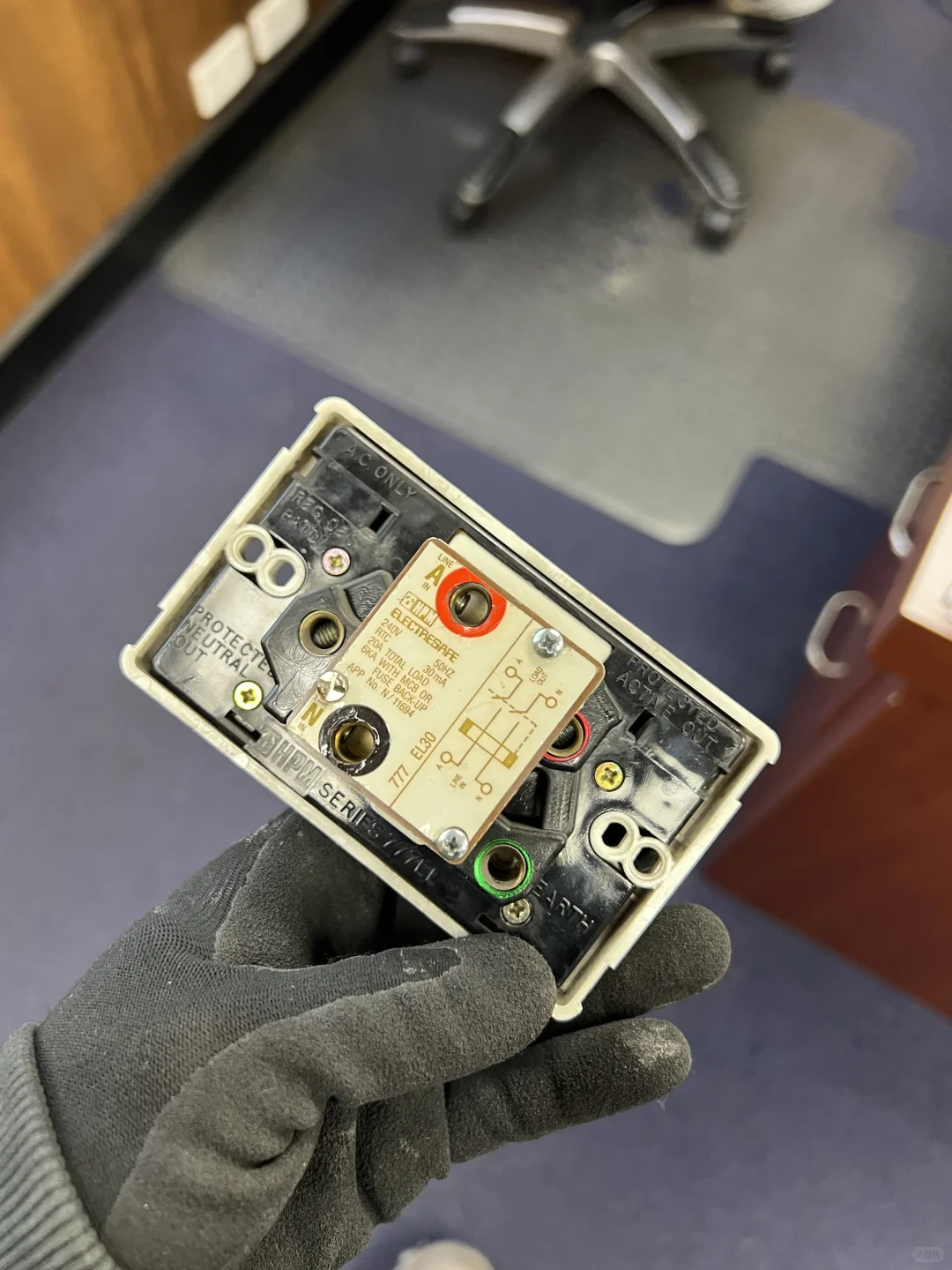 工厂办公区跳闸fault finding