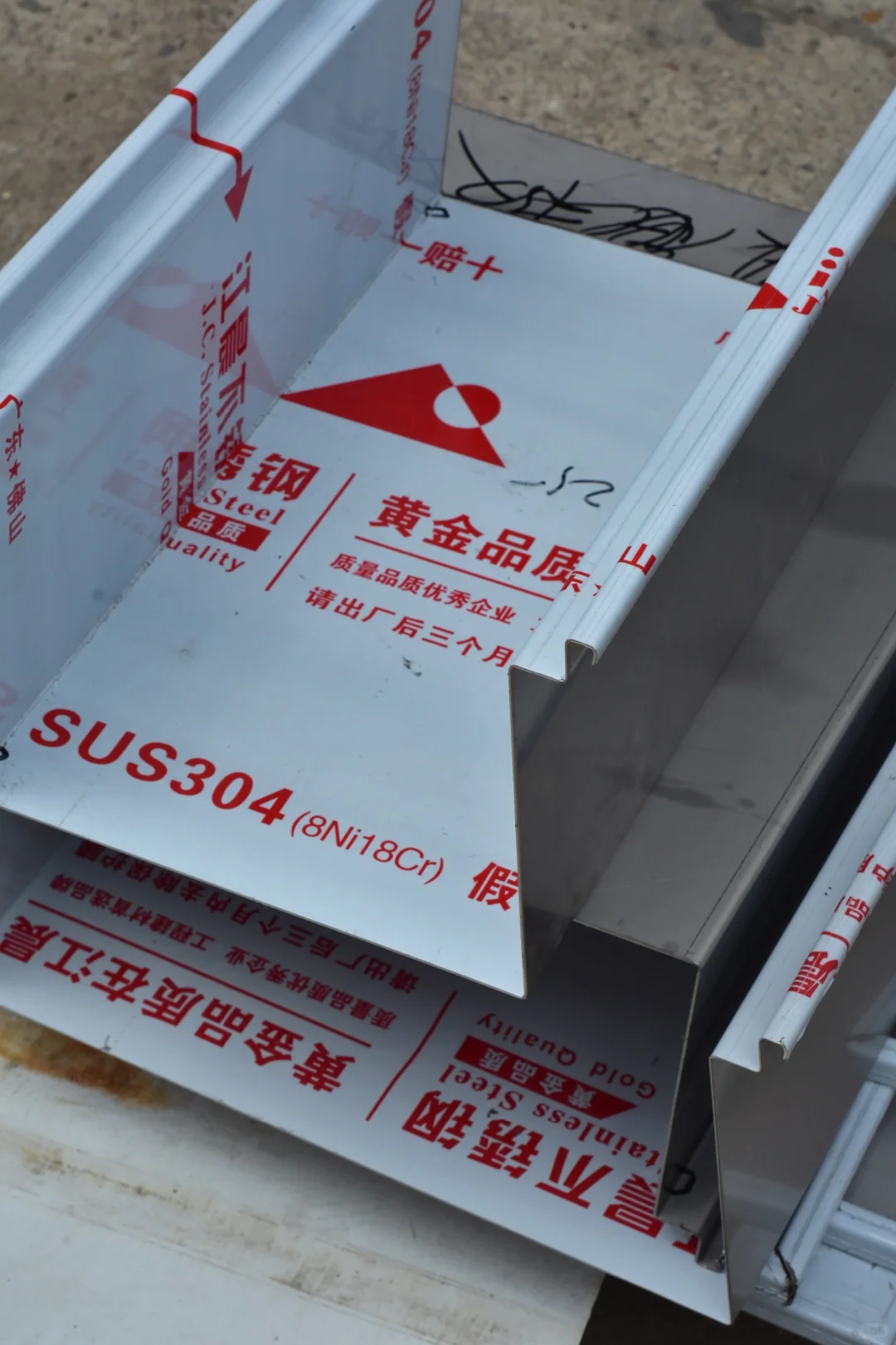 原来不锈钢加工厂是这个样子的~