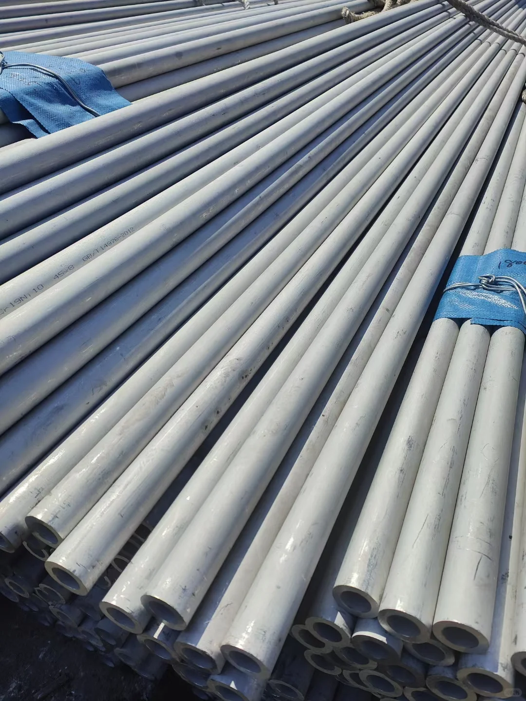 00后接手不锈钢工厂