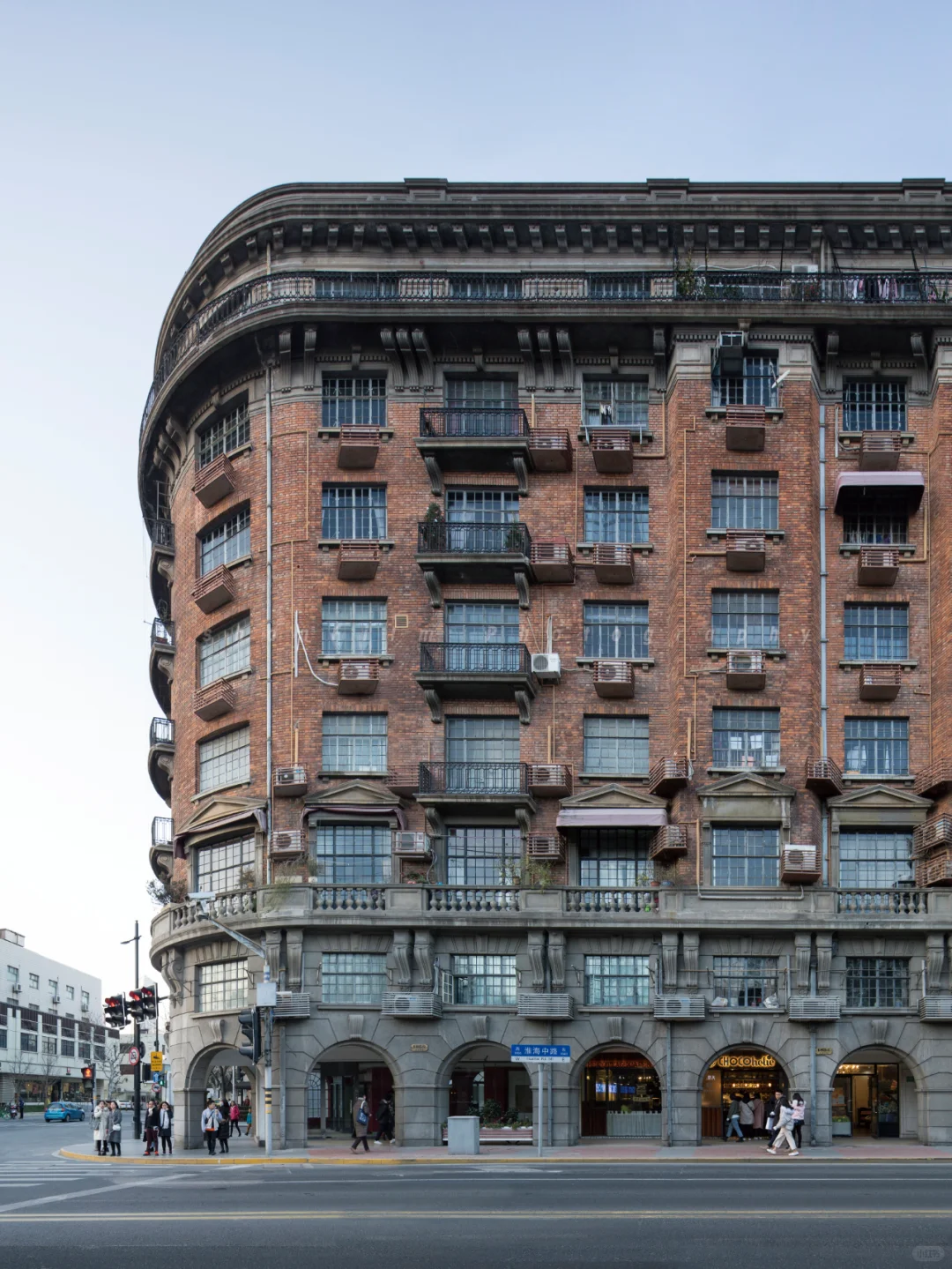 武康大楼的AB面