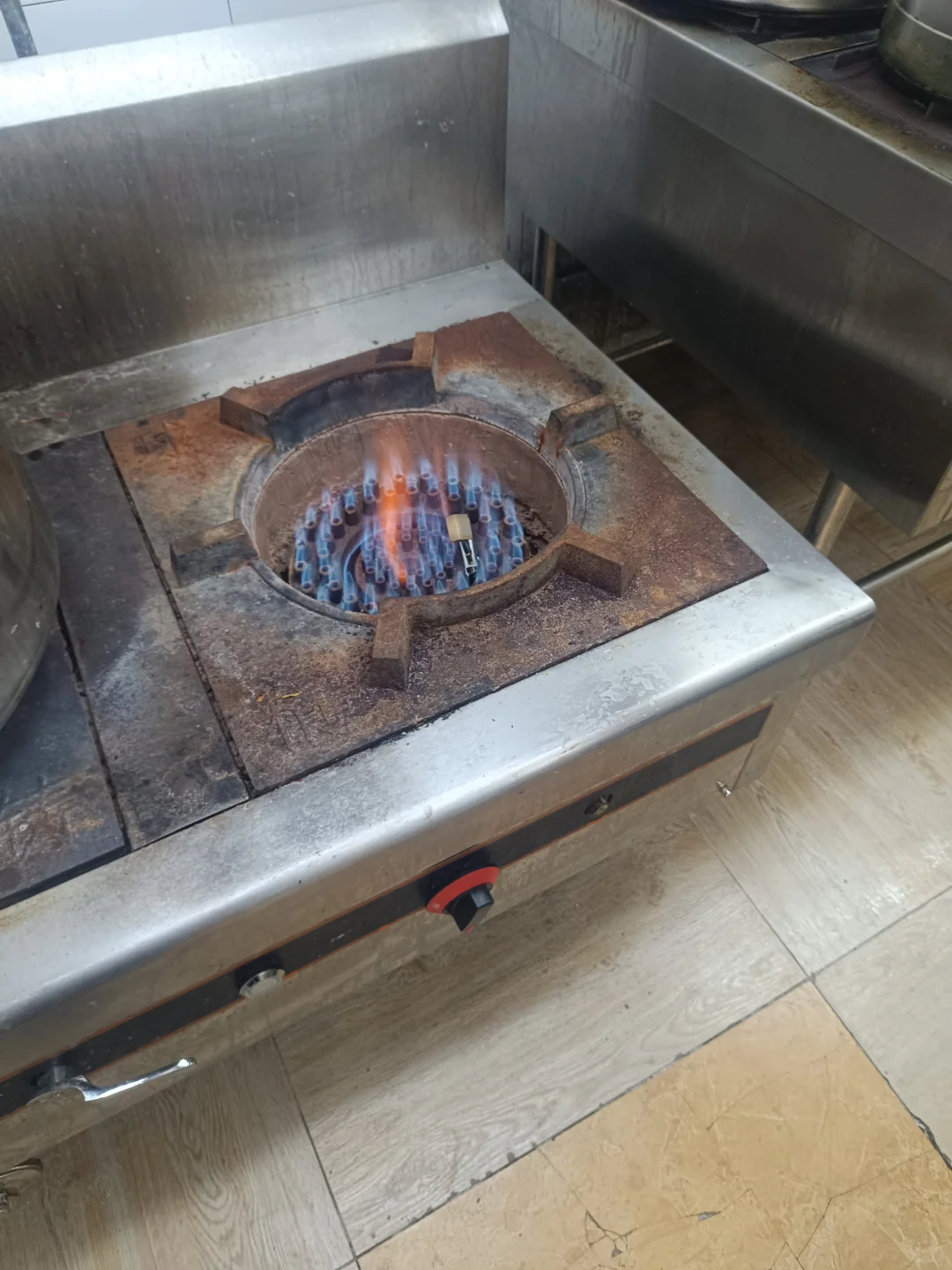 北京餐饮厨房设备维修工的日常工作