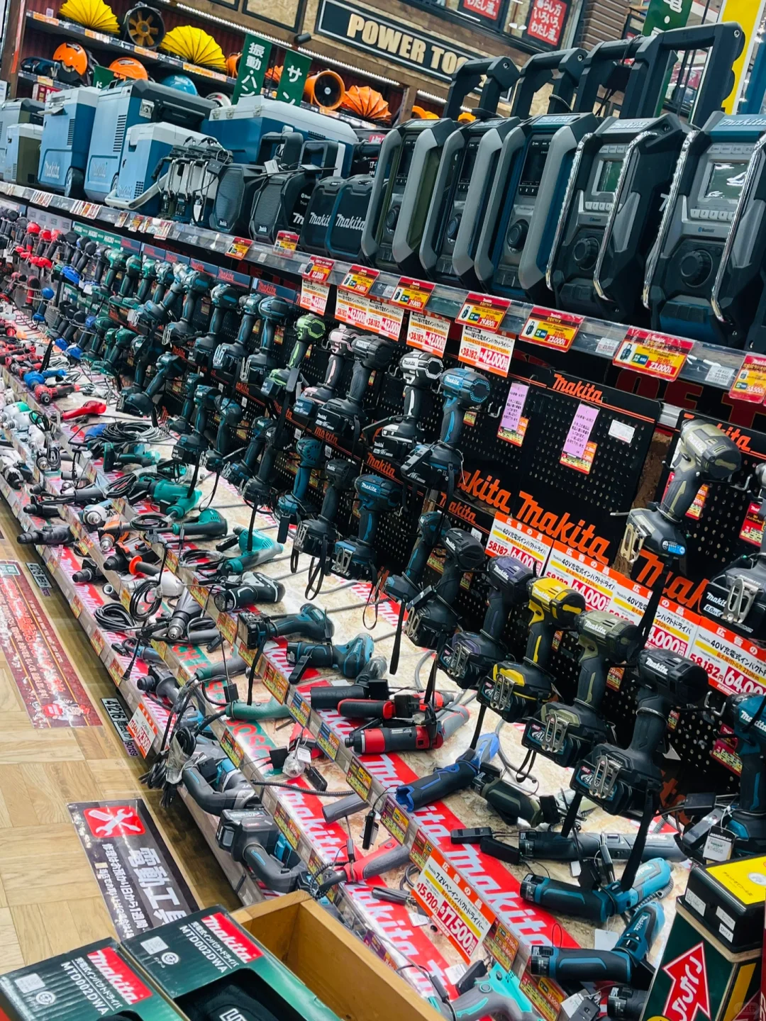 夜逛大阪的bunnings