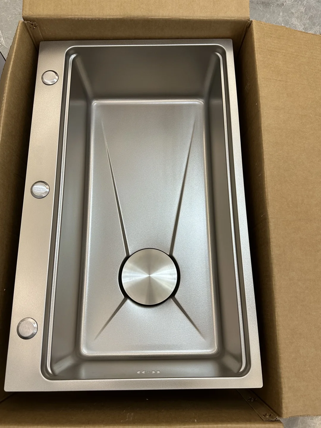 货比三家不锈钢水槽安全下车！