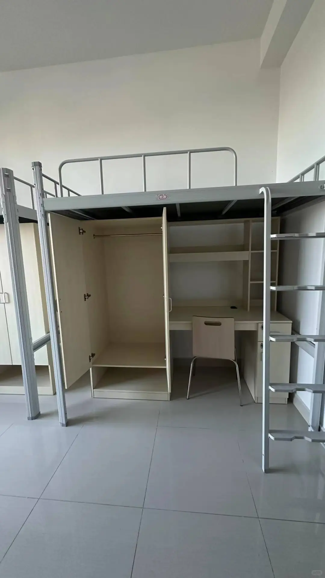 设备技术员有吗～男生大专机械电子专业