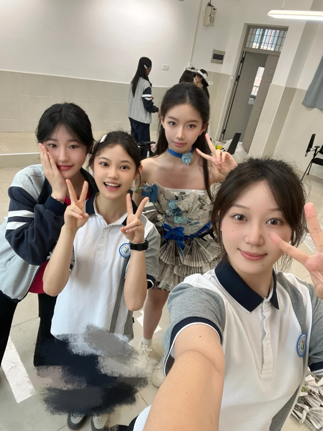 真的好美！报纸也能这样做？！