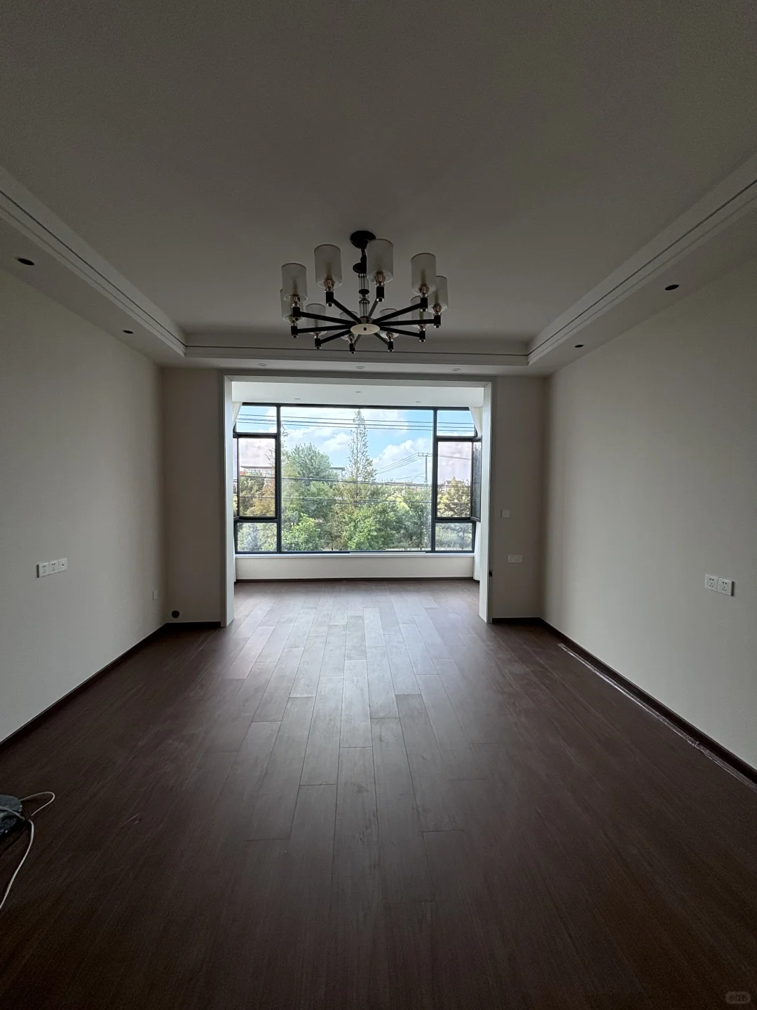 中透LOW-E玻璃落地效果，猜猜玻璃值多少钱？