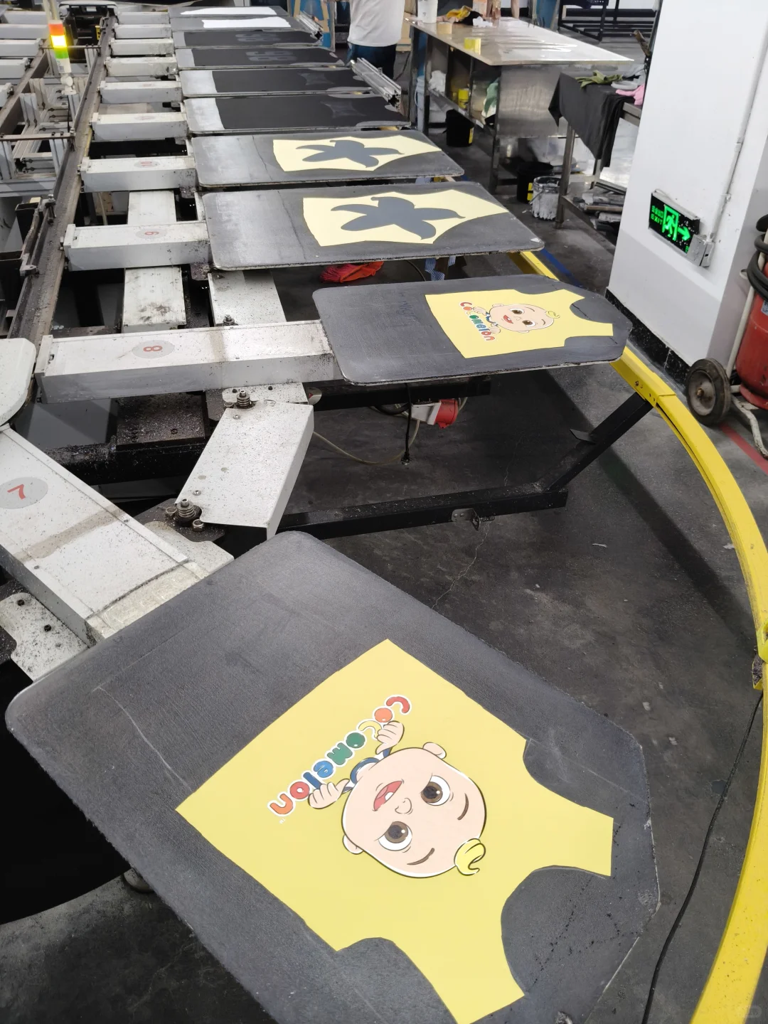 丝网印刷 vs 数码直喷到底应该怎么选?