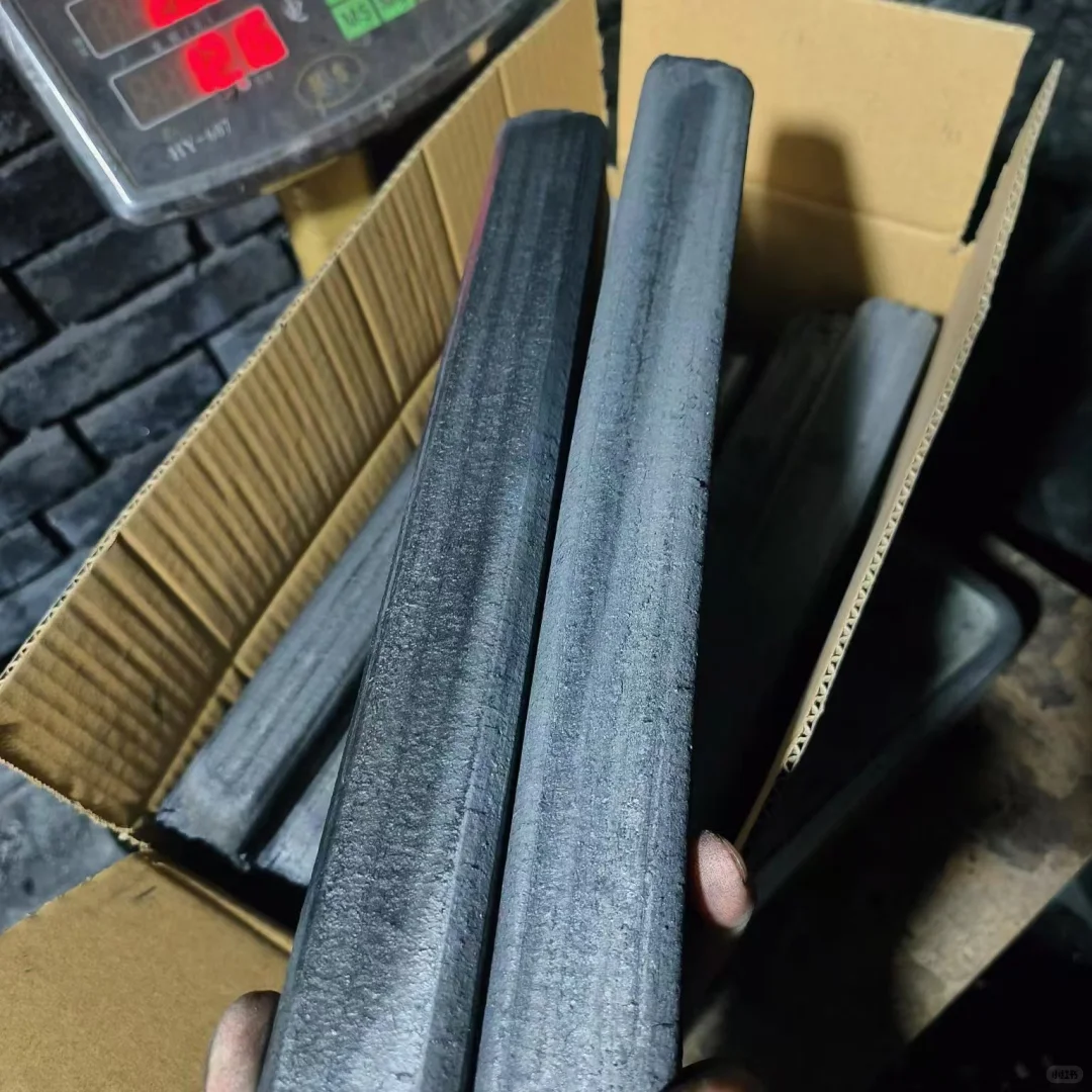 烧烤店老板看过来