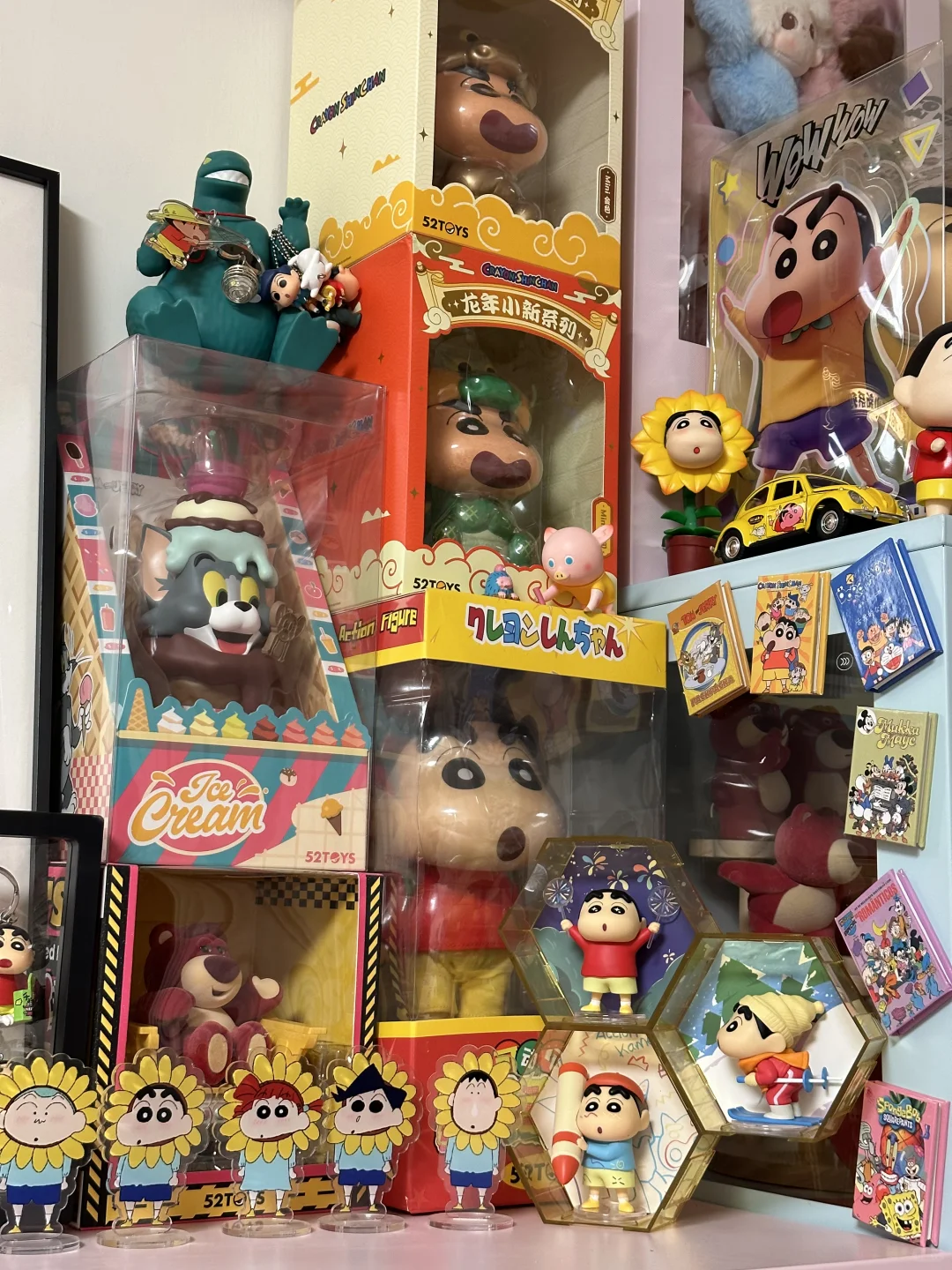 满满当当的蜡笔小新之家❤️简直太治愈了！?