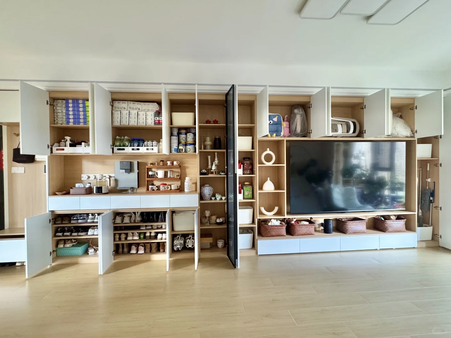 如果你家客厅也有这样一面长墙