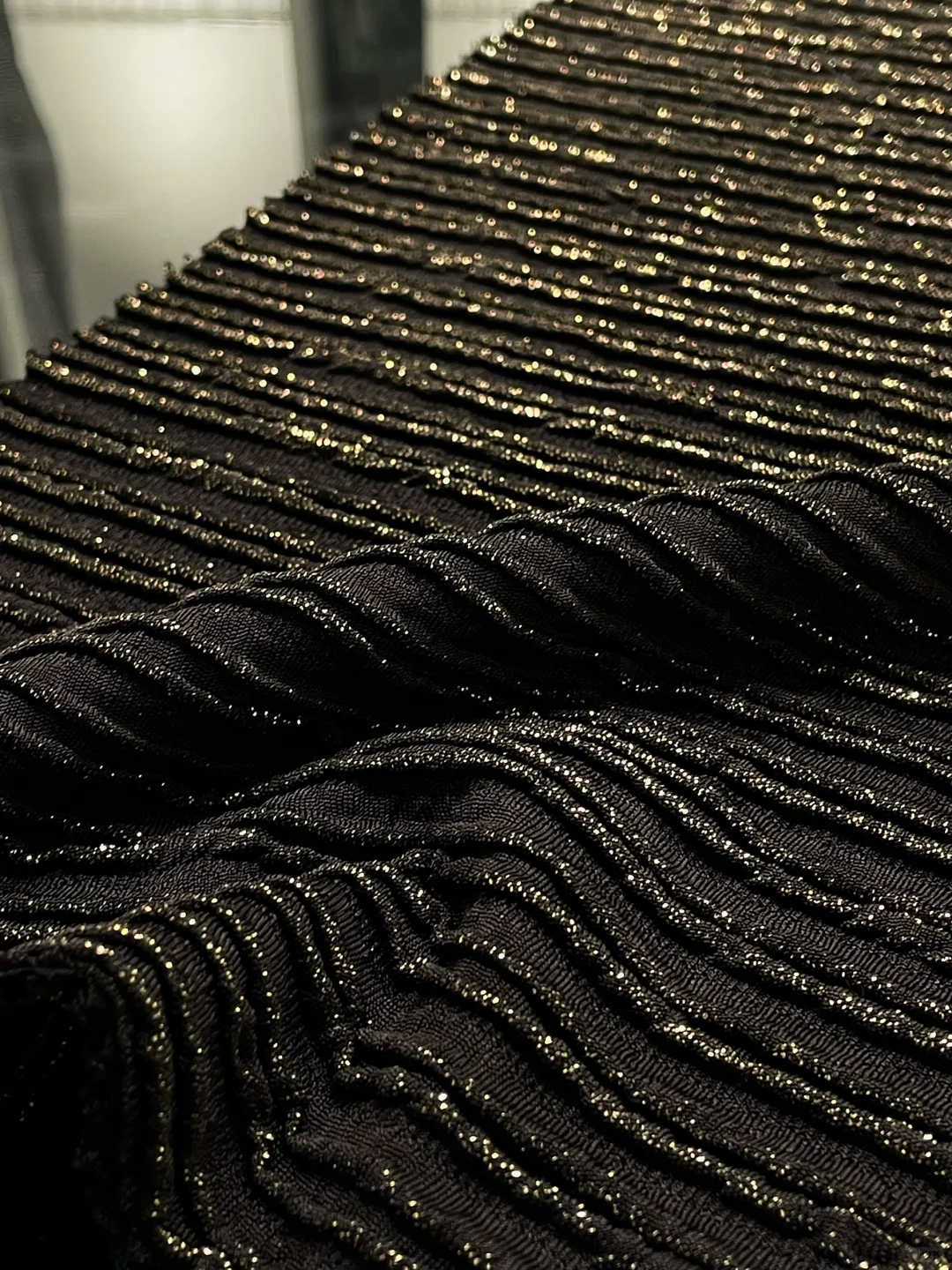 黑金魔法 | 轻奢独特肌理·设计灵感?