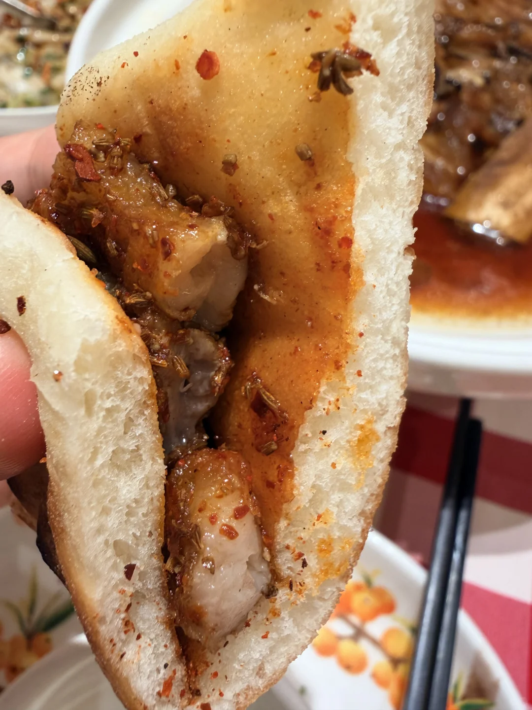 ?西贝预制菜风波中，我1块钱炫了200元大餐，