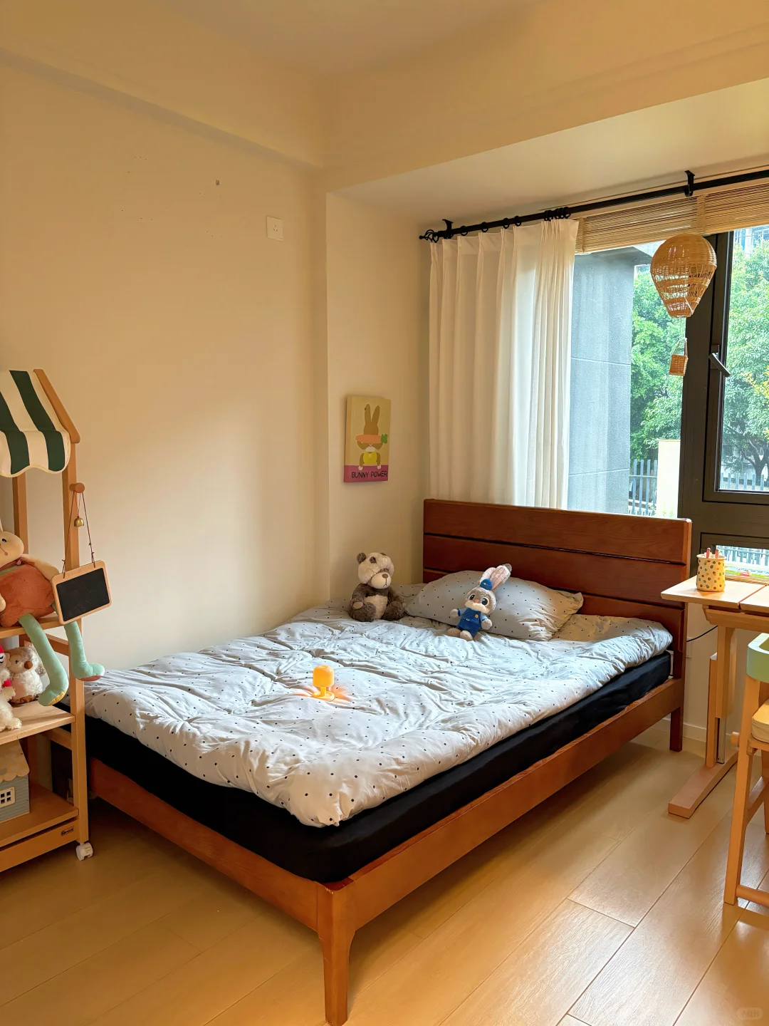 7平米小卧室，自用3个月超薄实木床没翻车✌️