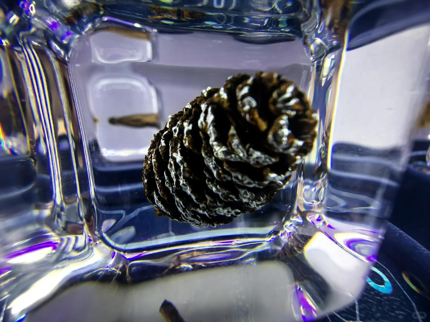 CMF树脂工艺01篇：从液态到固态的工艺魔法