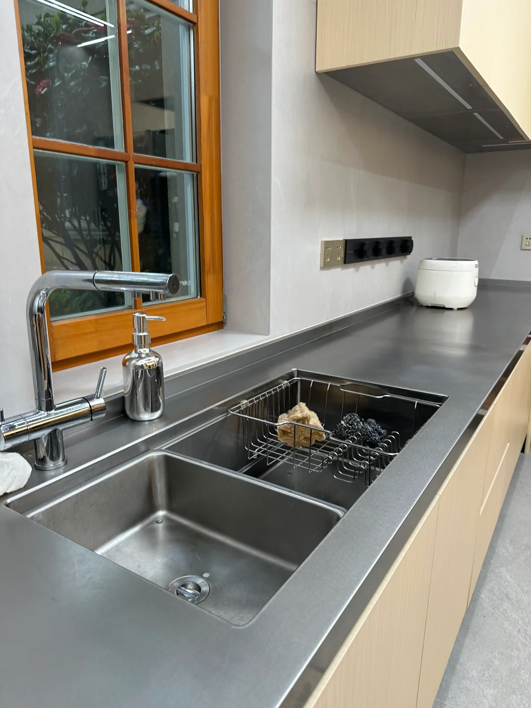 爷爷选的不锈钢…我真的无语…