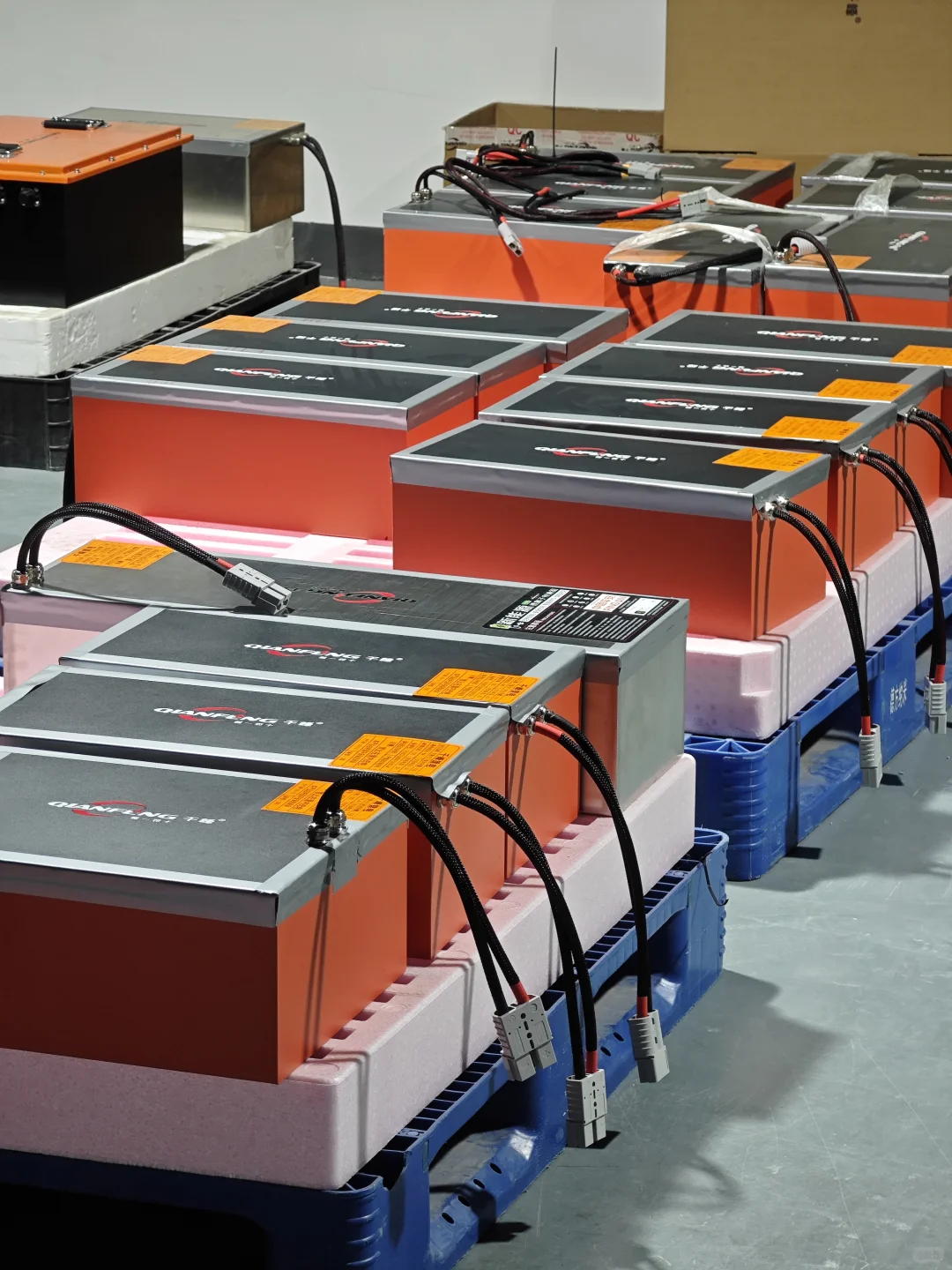 又到了给电池拍照的季节了?