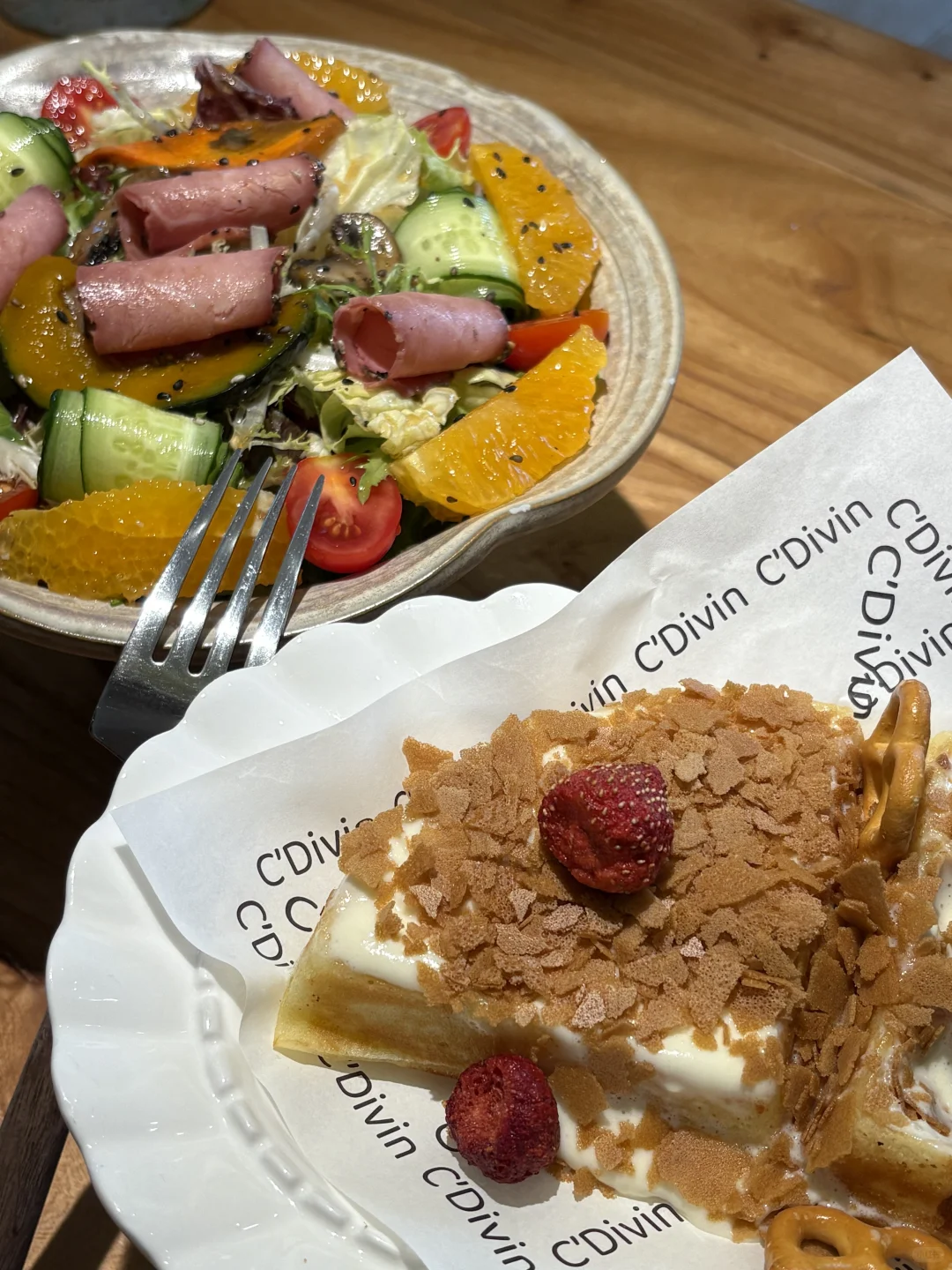 吃漂亮饭的大冤种