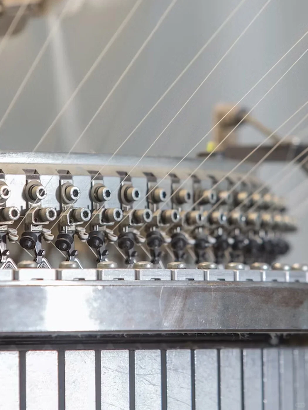 工艺专家 | 针织大圆机实拍：奢华汉麻针织布