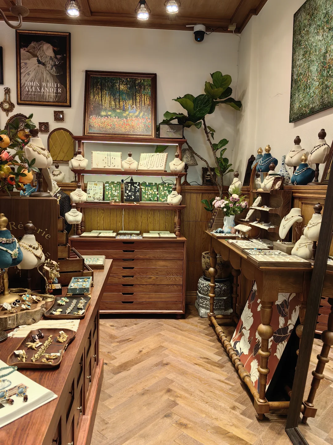 上海｜适合i人逛的店，有好多小众的饰品